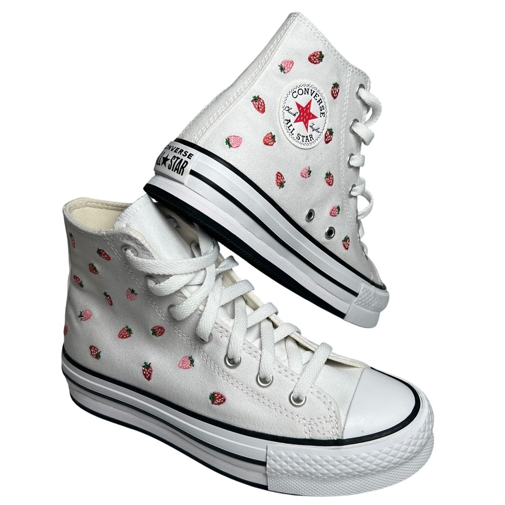 CHUCK TAYLOR ALL STAR KIDS 4 EVA LIFT PLATFORM EMBROIDERED STRAWBERRIES NWOB